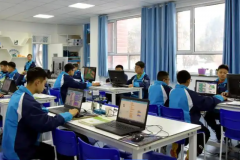 教育的数字化网络化等特点使其较传统教育管理更加透明