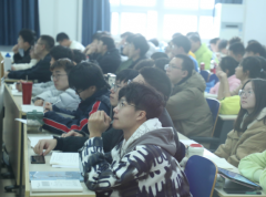为学子们供给更多的助学支撑构建一个多元共治的现代教育管理
