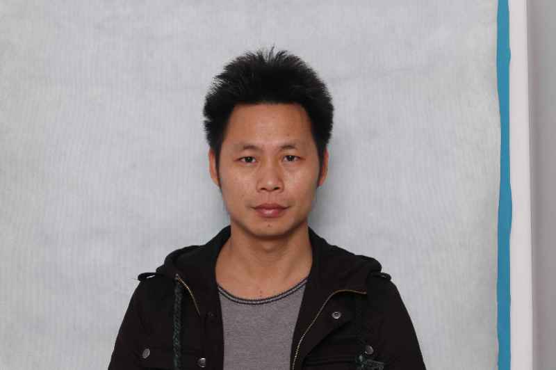 教科书式救援！广东一名体育老师潜入湖底救人，路人接力心肺复苏
